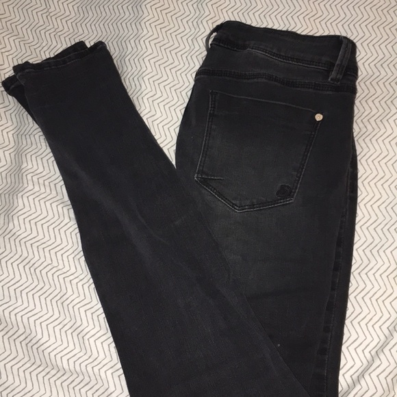 Black Worn Out Skinny Jeans - Picture 1 of 3